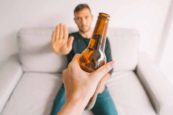 Los riesgos del consumo excesivo de alcohol y cómo mantener una relación saludable con la bebida.