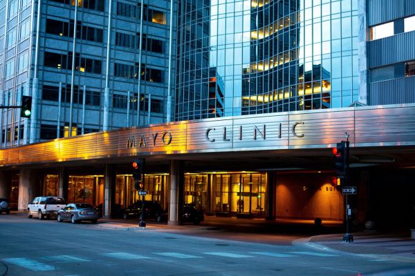 Mayo Clinic celebra otro año récord en trasplantes de órganos
