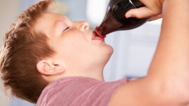 obesidad infantil niño gaseosa